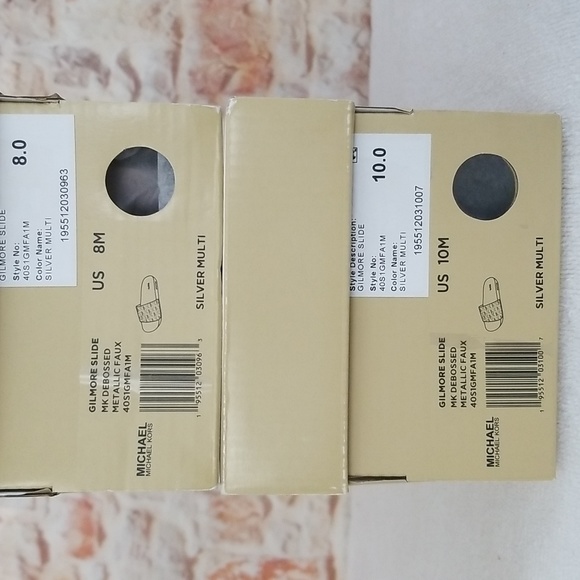 New Michael Kors Gilmore Slide Sandals - Picture 9 of 9